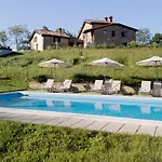 Buon Vento, Piccoli Chic In Italy * Gubbio
