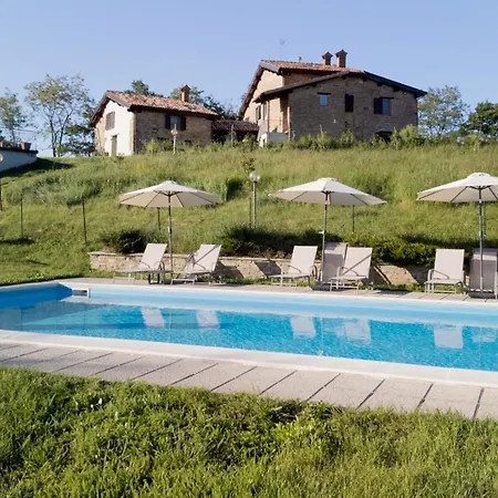 Buon Vento, Piccoli Chic In Italy * גוביו